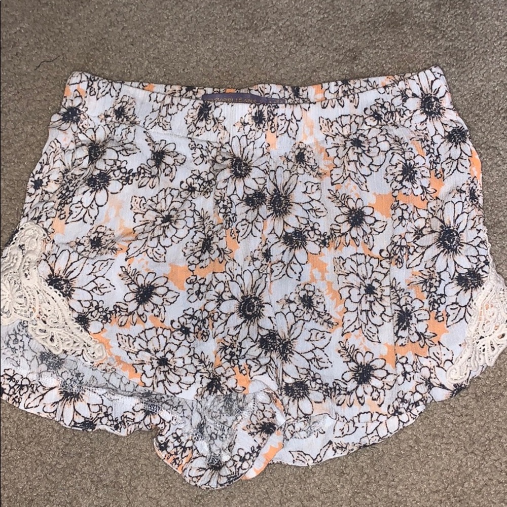 Floral soft shorts